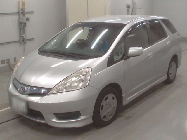 30533 Honda Fit shuttle GP2 2012 г. (CAA Tokyo)